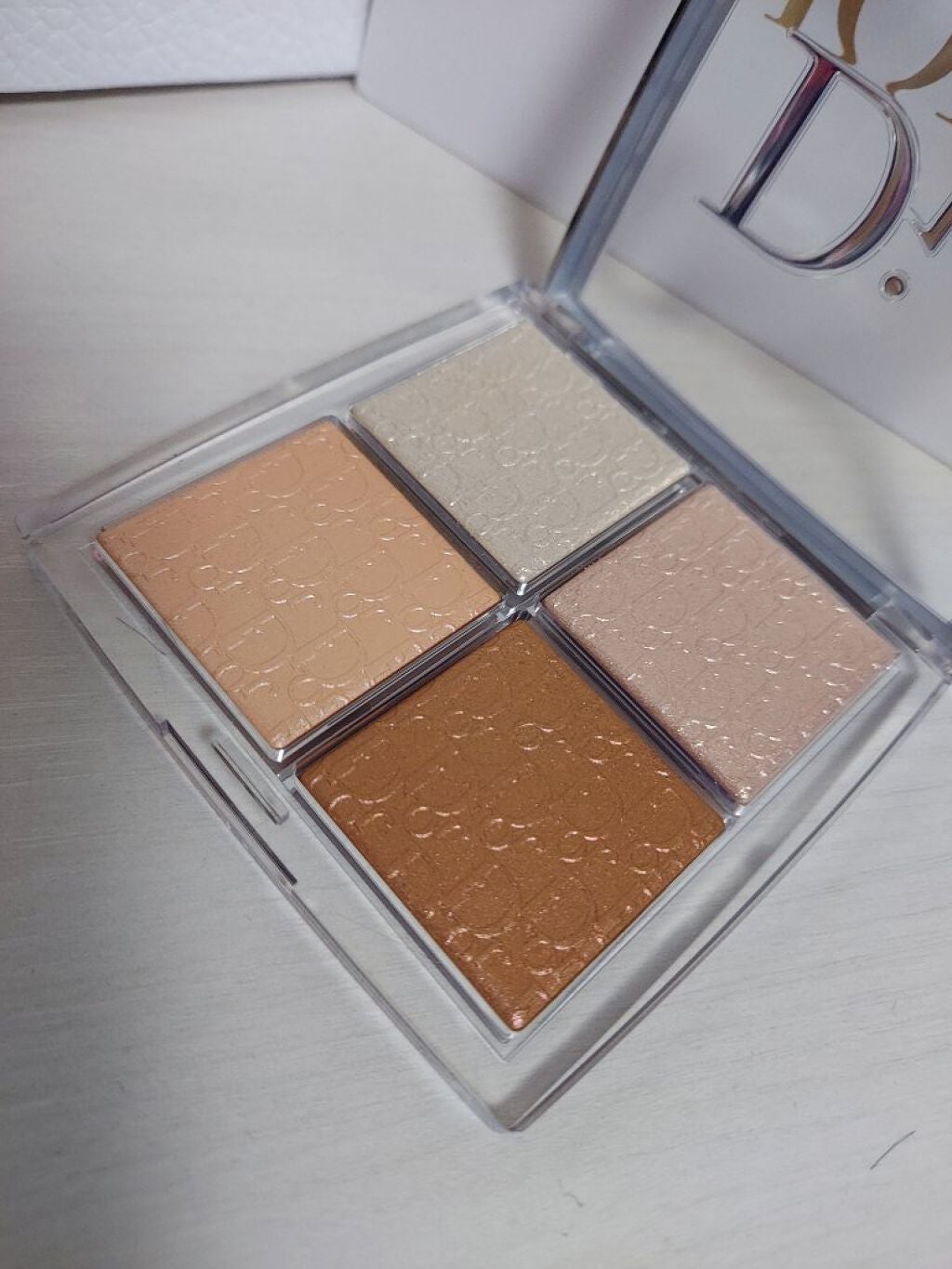 のん on LIPS 「Dior ハイライトパレット人気色を考えずに選んだが正解。#は..」(1枚目)