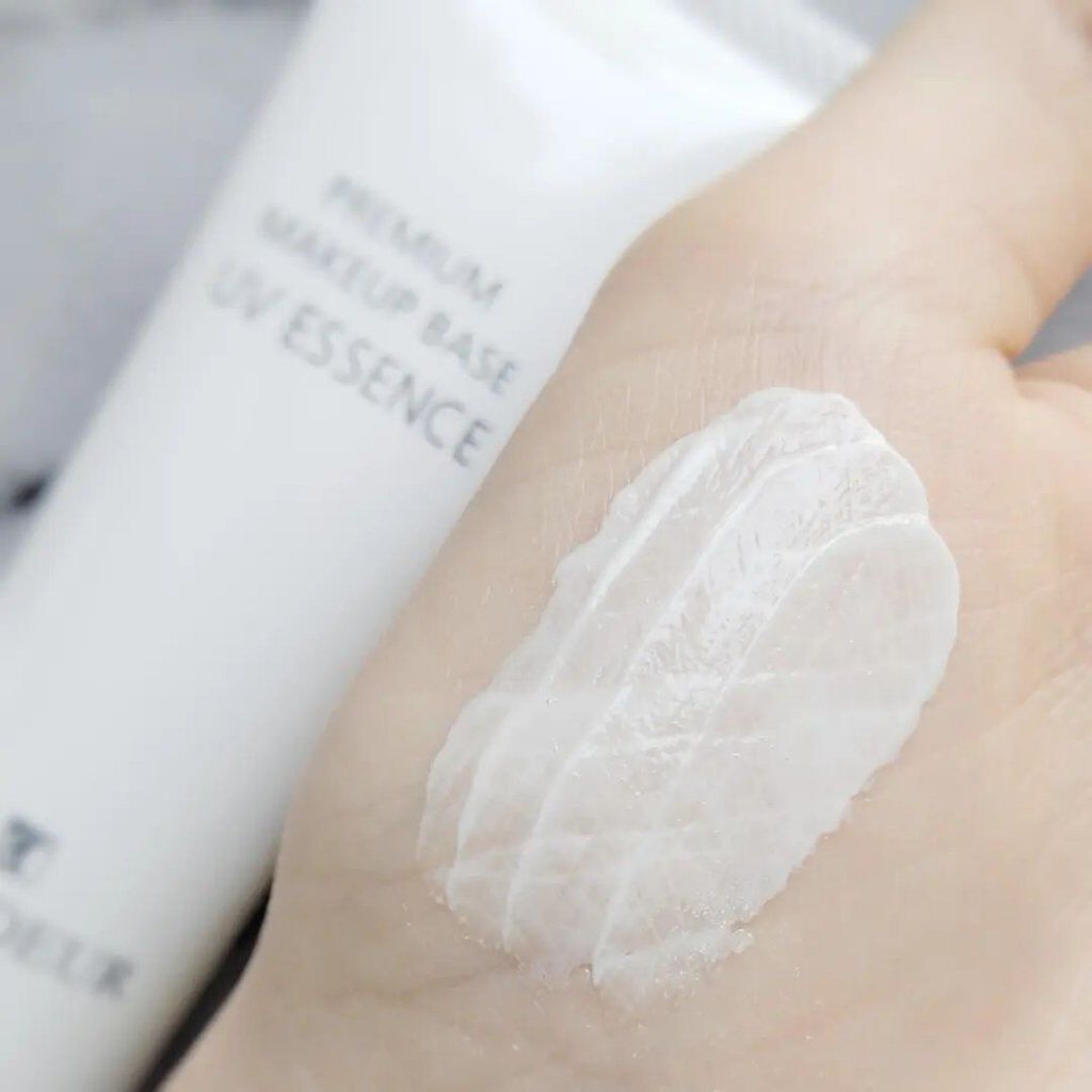 プレミアムメイクアップベース UVエッセンス/アグレデュール/化粧下地を使ったクチコミ（3枚目）