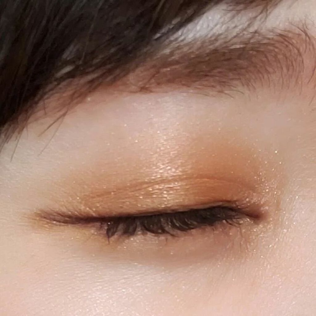 セルヴォーク ヴォランタリー アイズ 10 エクルベージュ/Celvoke/単色アイシャドウを使ったクチコミ（2枚目）