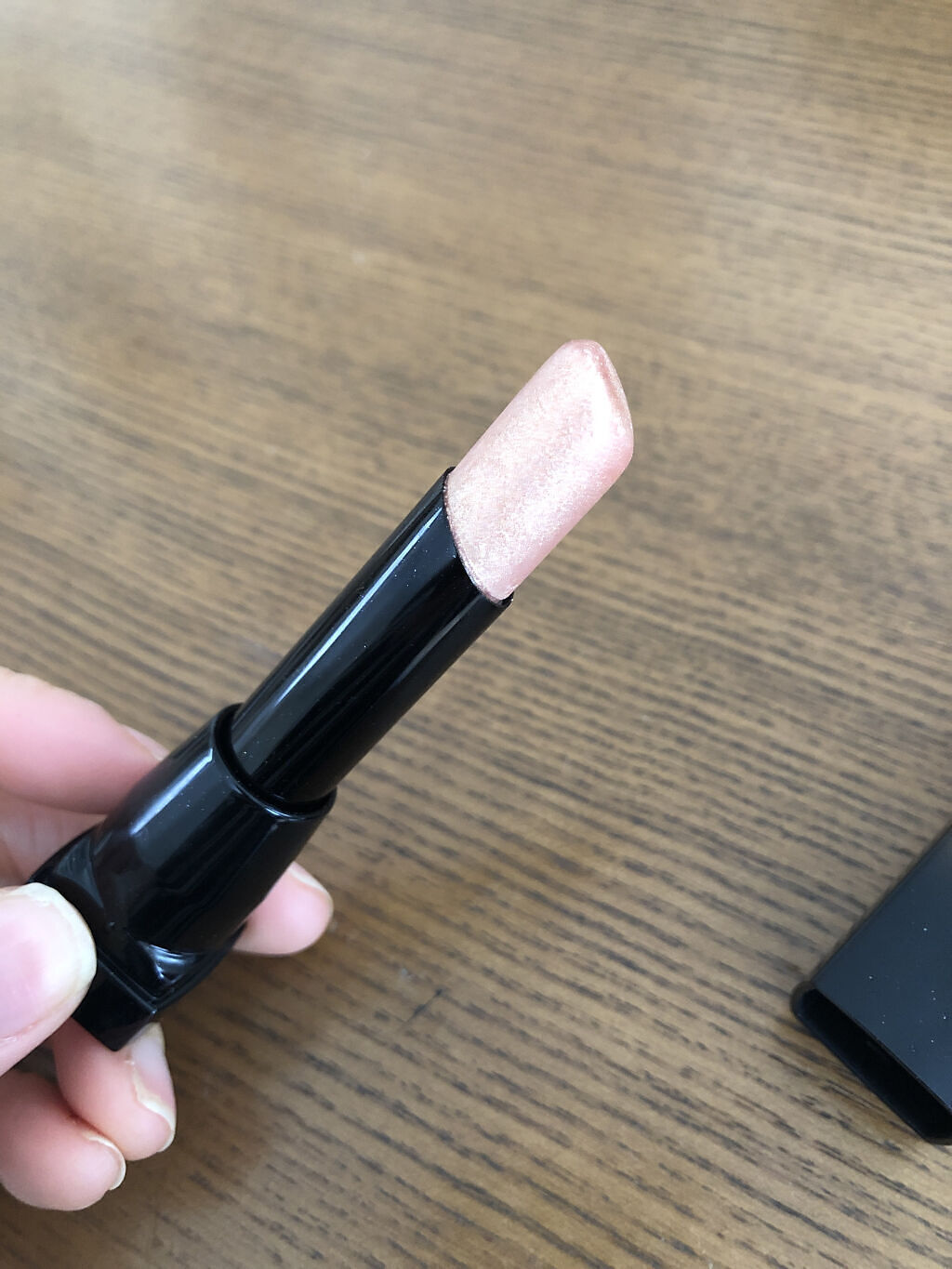 シャインコンパルジョン C GLD83/MAYBELLINE NEW YORK/口紅を使ったクチコミ（2枚目）