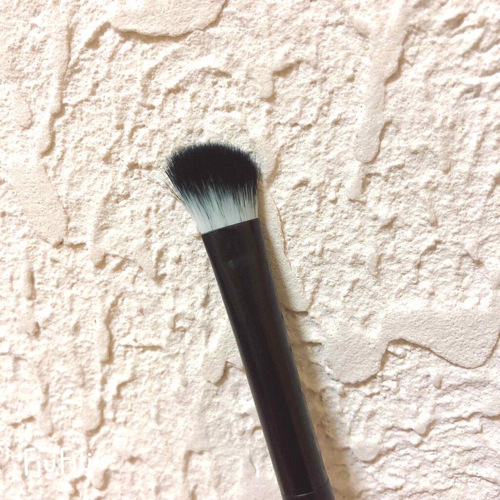 UR GLAM　SHADING BRUSH/U R GLAM/メイクブラシを使ったクチコミ（2枚目）