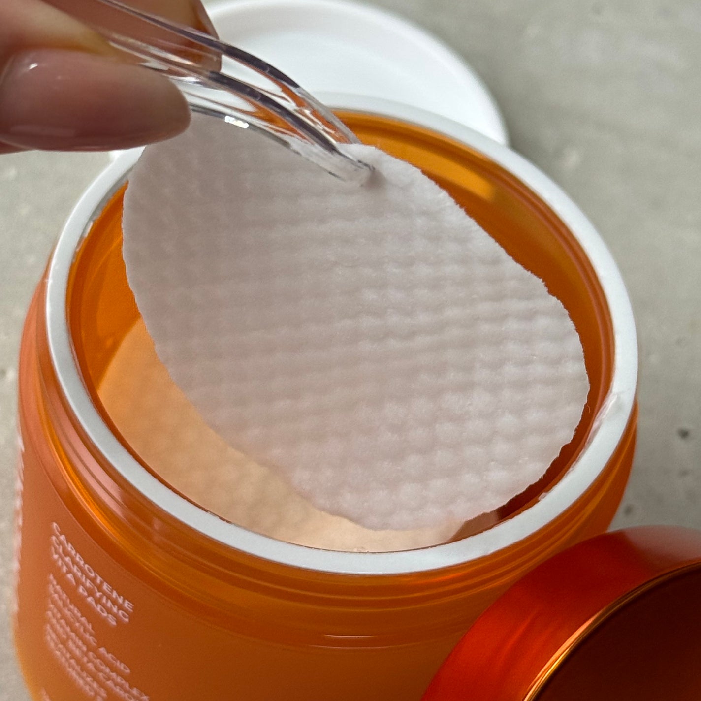 カロテンクラリファイングビタパッド/APRILSKIN/トナーパッドを使ったクチコミ(4枚目)