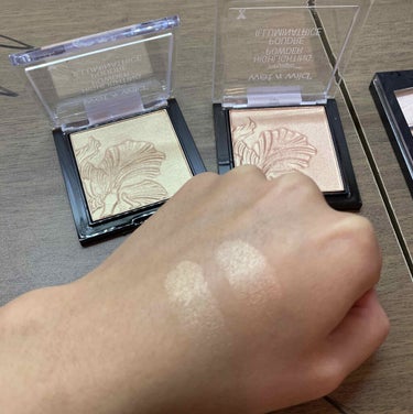 MegaGlo Highlighting Powder/wet 'n' wild/パウダーハイライトを使ったクチコミ（2枚目）