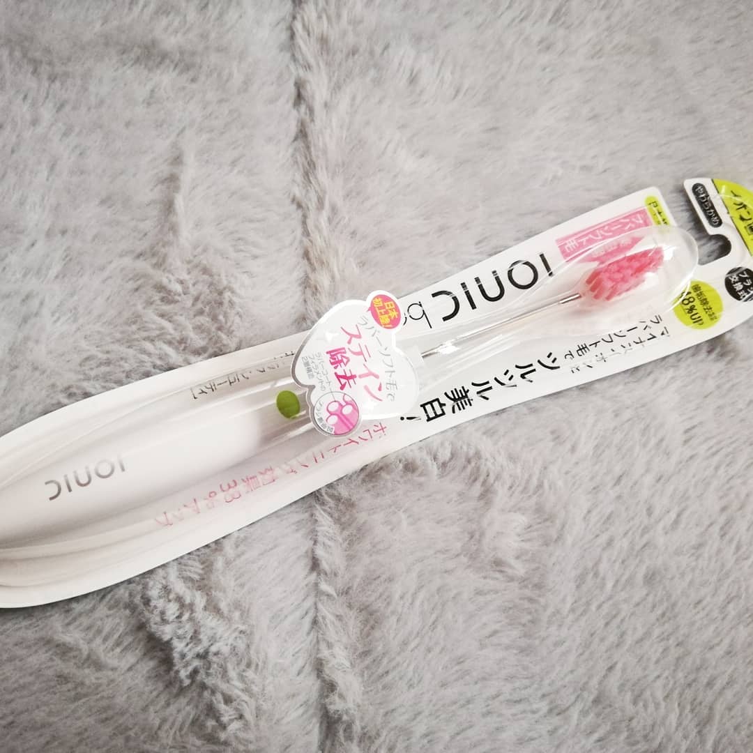 イオン歯ブラシ ionic(アイオニック) 極細レギュラー 本体 ふつう/アイオニック/歯ブラシを使ったクチコミ（1枚目）