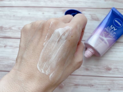 ニベアUV ディープ プロテクト&ケア トーンアップ エッセンス/ニベア/日焼け止めローションを使ったクチコミ(2枚目)