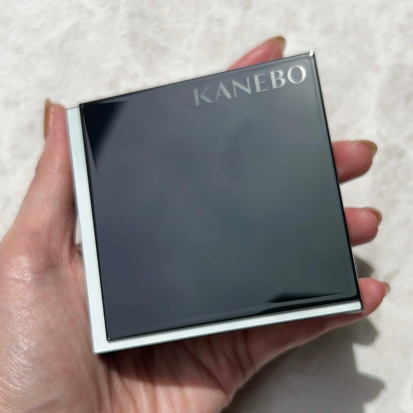 ルージュスターヴァイブラント/KANEBO/口紅を使ったクチコミ(4枚目)