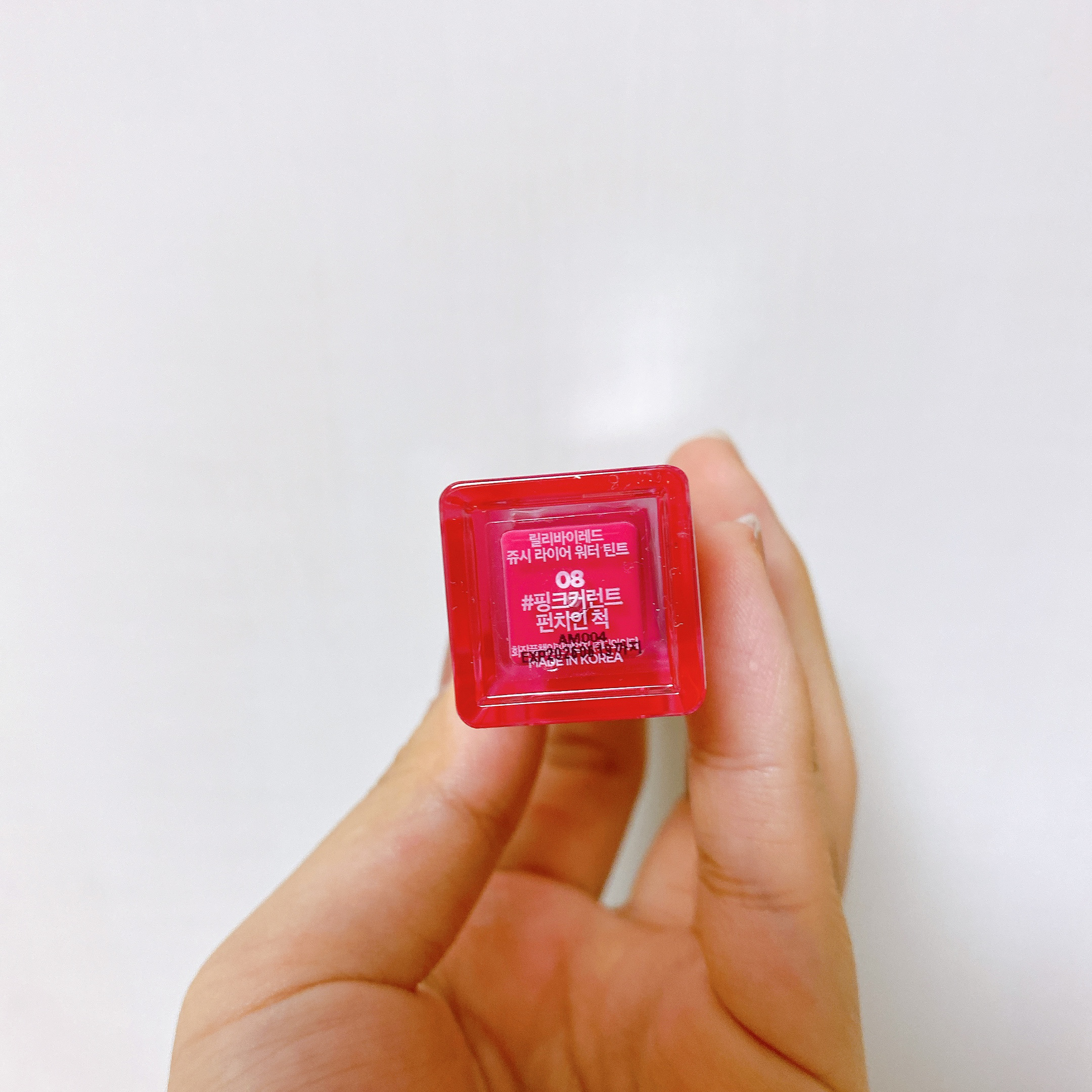 ジューシーライアー ウォーターティント 01 グァバモヒート(GUAVA MOJITO)/lilybyred/リップティントを使ったクチコミ（3枚目）