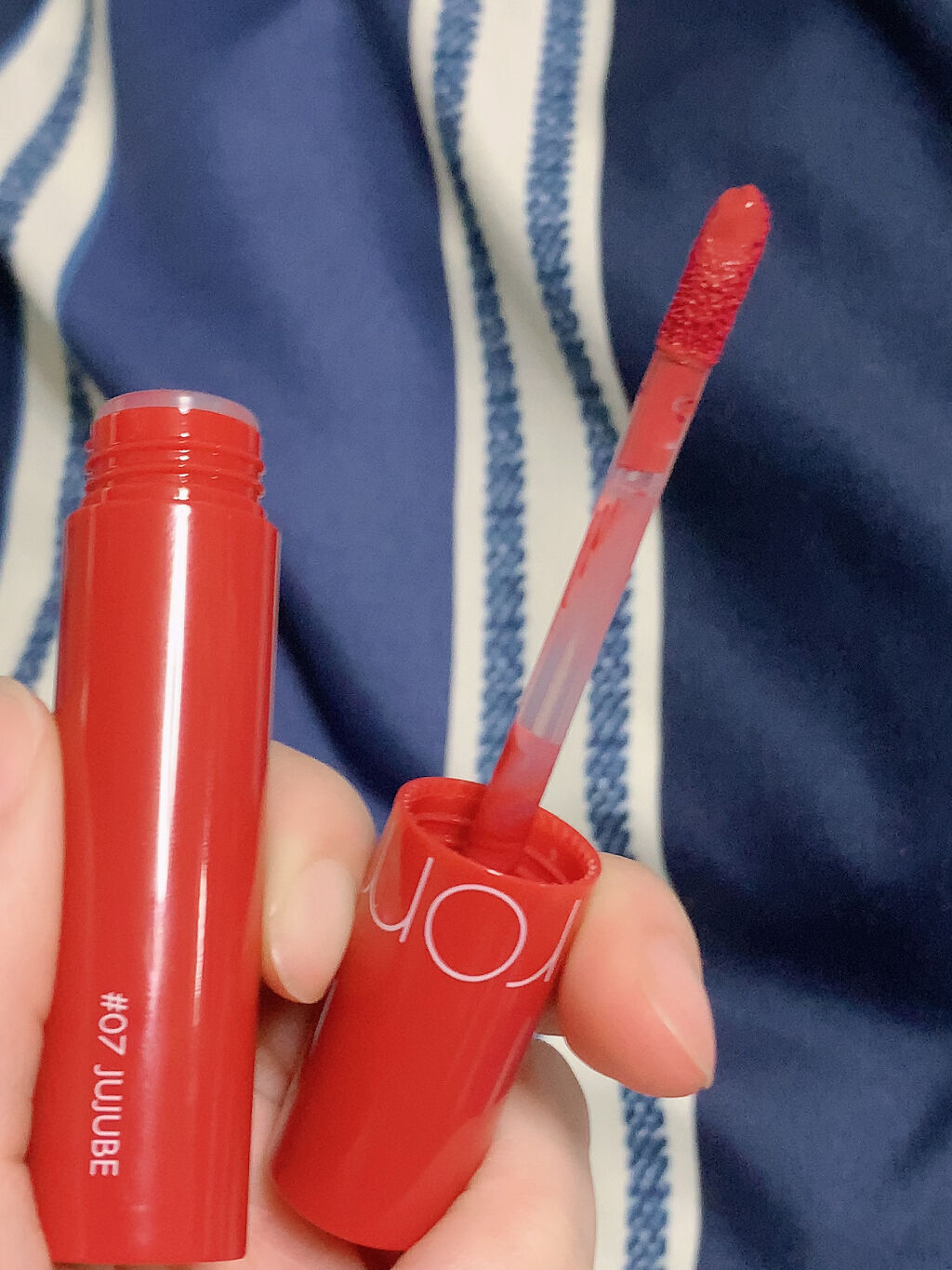 ジューシーラスティングティント/rom&nd/リップティントを使ったクチコミ（3枚目）