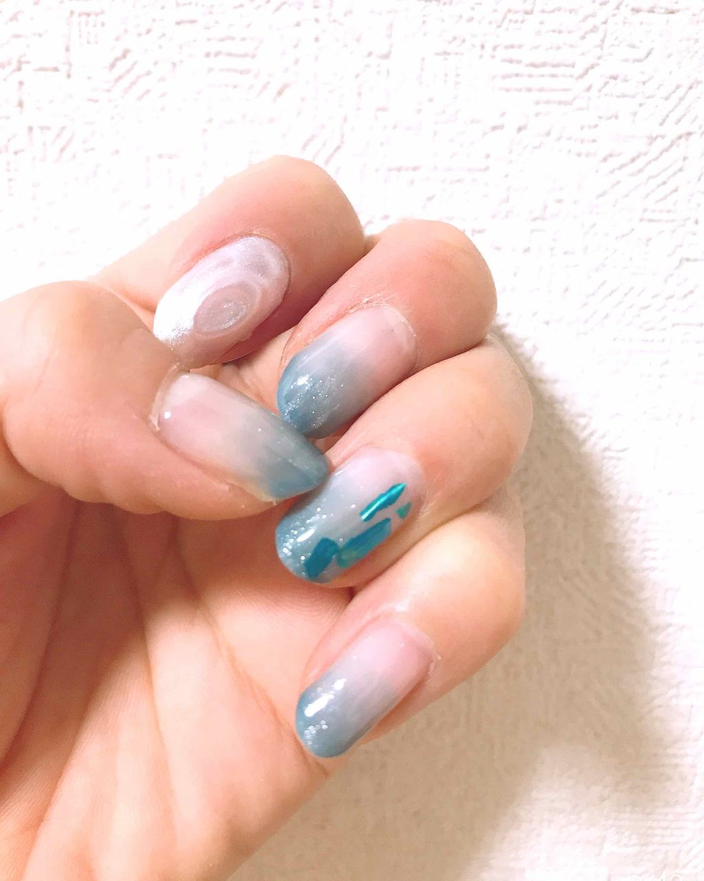 フェアリーダストパウダーオーロラピーコック/キャンドゥ/ネイルシールを使ったクチコミ（1枚目）