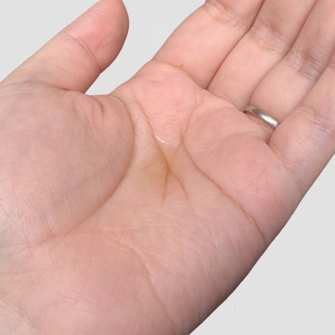 Ultra Whitening First Essence/MIGUHARA/ブースター・導入液を使ったクチコミ(5枚目)