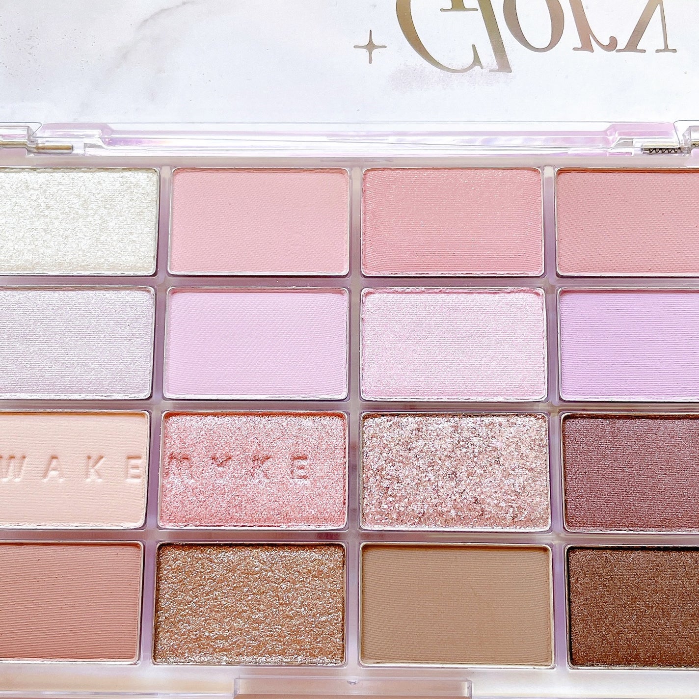 ソフトブラーリングアイパレット/wakemake/アイシャドウパレットを使ったクチコミ(3枚目)