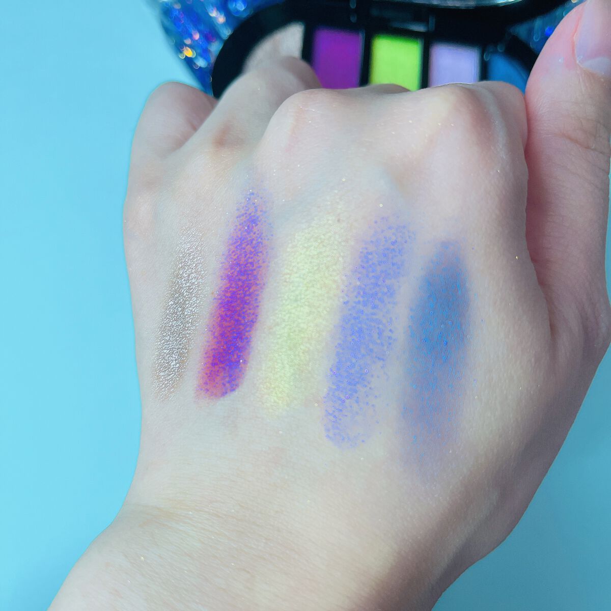 Eyeshadow 5 Colour Compacts/BYREDO/アイシャドウパレットを使ったクチコミ（3枚目）