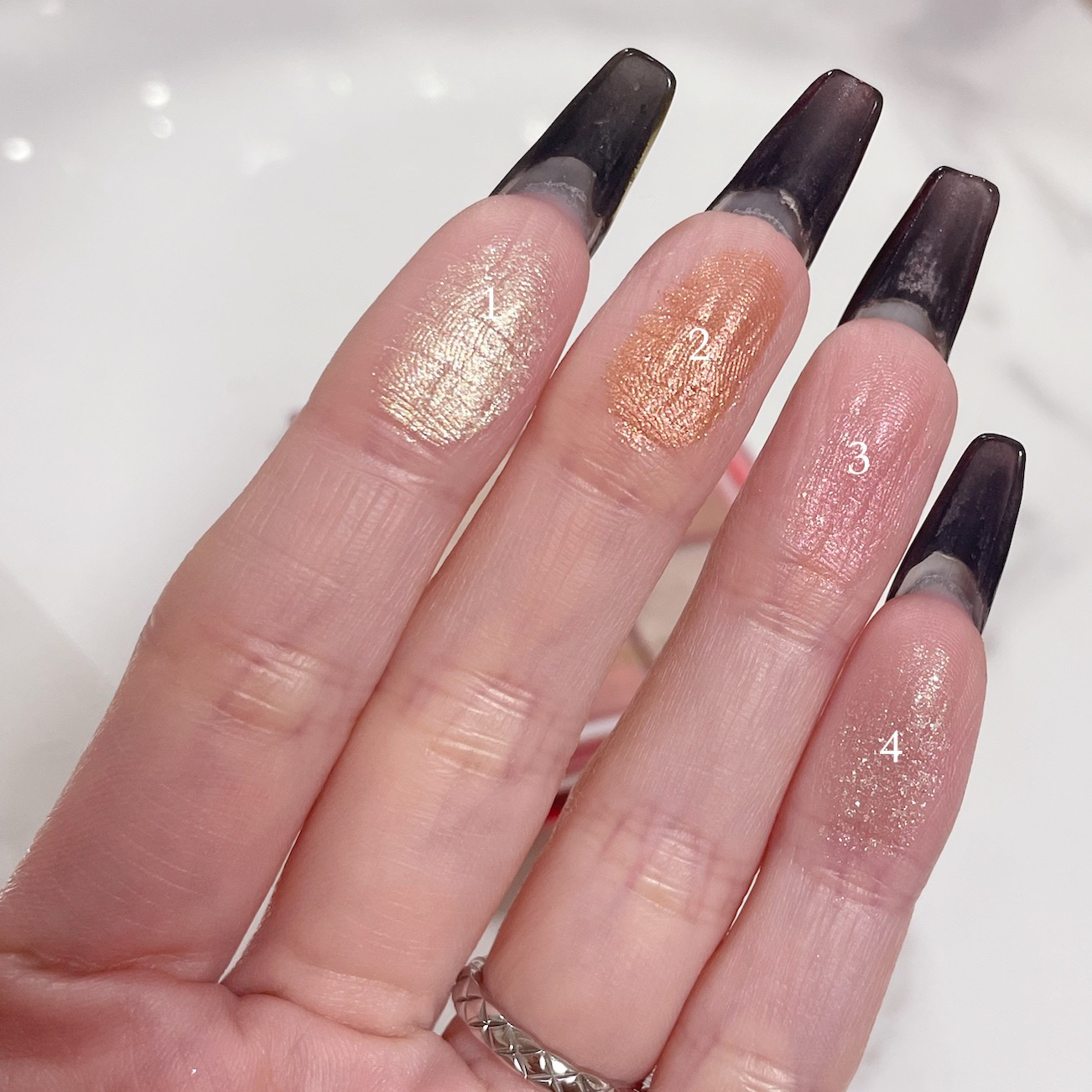 THE アイパレR/b idol/アイシャドウパレットを使ったクチコミ（3枚目）