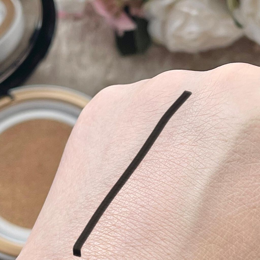 ibuharumaman on LIPS 「リキッドでもパウダーでもない?!新発想の密着ストレッチファンデ..」(4枚目)