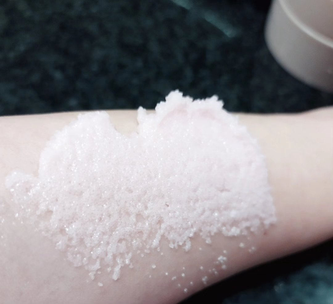 Q+Me スウィート ボム タラソ スクラブ/AGARISM/バストケア・ヒップケアを使ったクチコミ（3枚目）