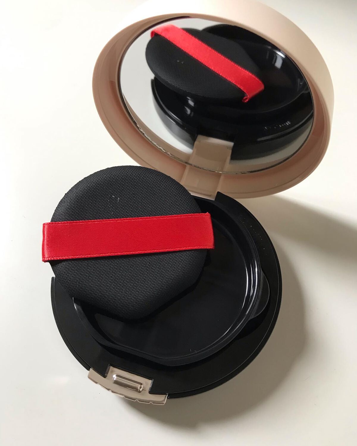 ドラマティックジェリーコンパクト 01 明るめ〜やや明るめの色/マキアージュ/クッションファンデーションを使ったクチコミ（3枚目）