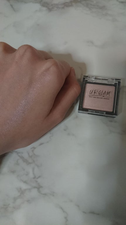 UR GLAM POWDER EYESHADOW/U R GLAM/単色アイシャドウを使ったクチコミ(2枚目)