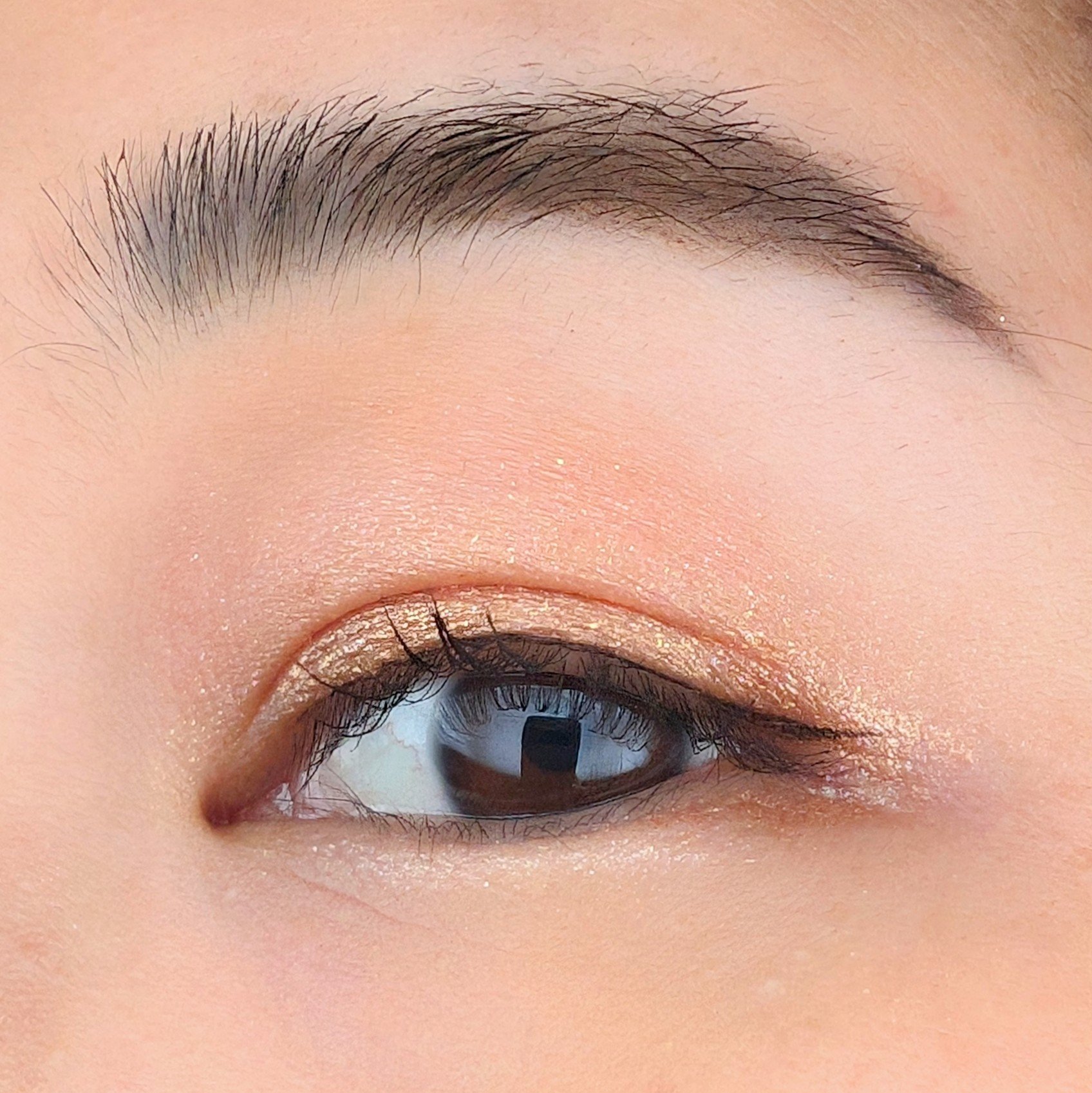 ロングウェア クリーム シャドウ スティック 53 ゴールデンアンバー/BOBBI BROWN/スティックアイシャドウを使ったクチコミ（2枚目）