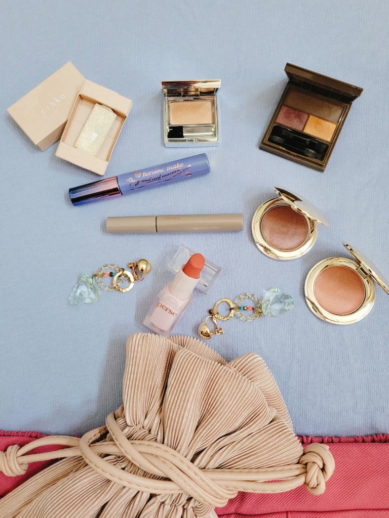 ザ ナウナウアイズ 02 シークレットダスト/RMK/単色アイシャドウを使ったクチコミ（2枚目）