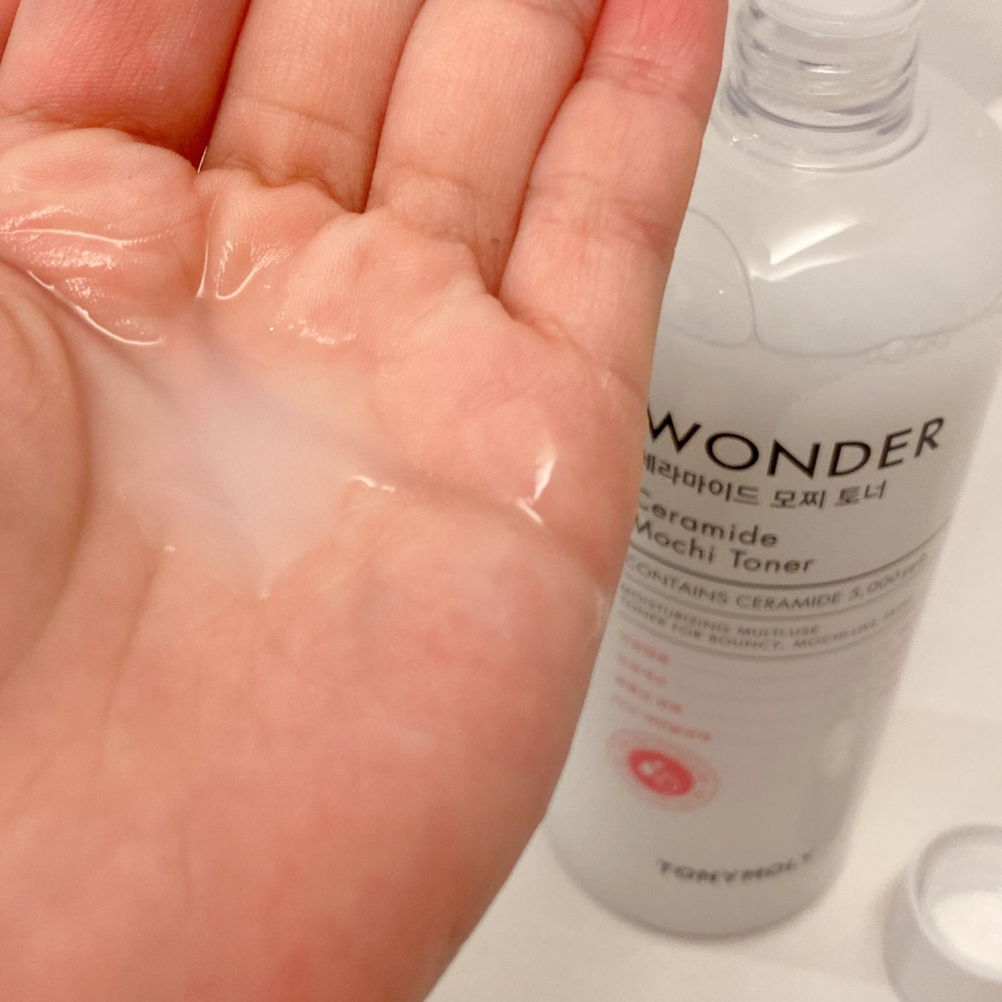 Wonder Ceramide Mochi Toner(トニーモリーワンダーCモチトナー)/TONYMOLY/化粧水を使ったクチコミ(2枚目)