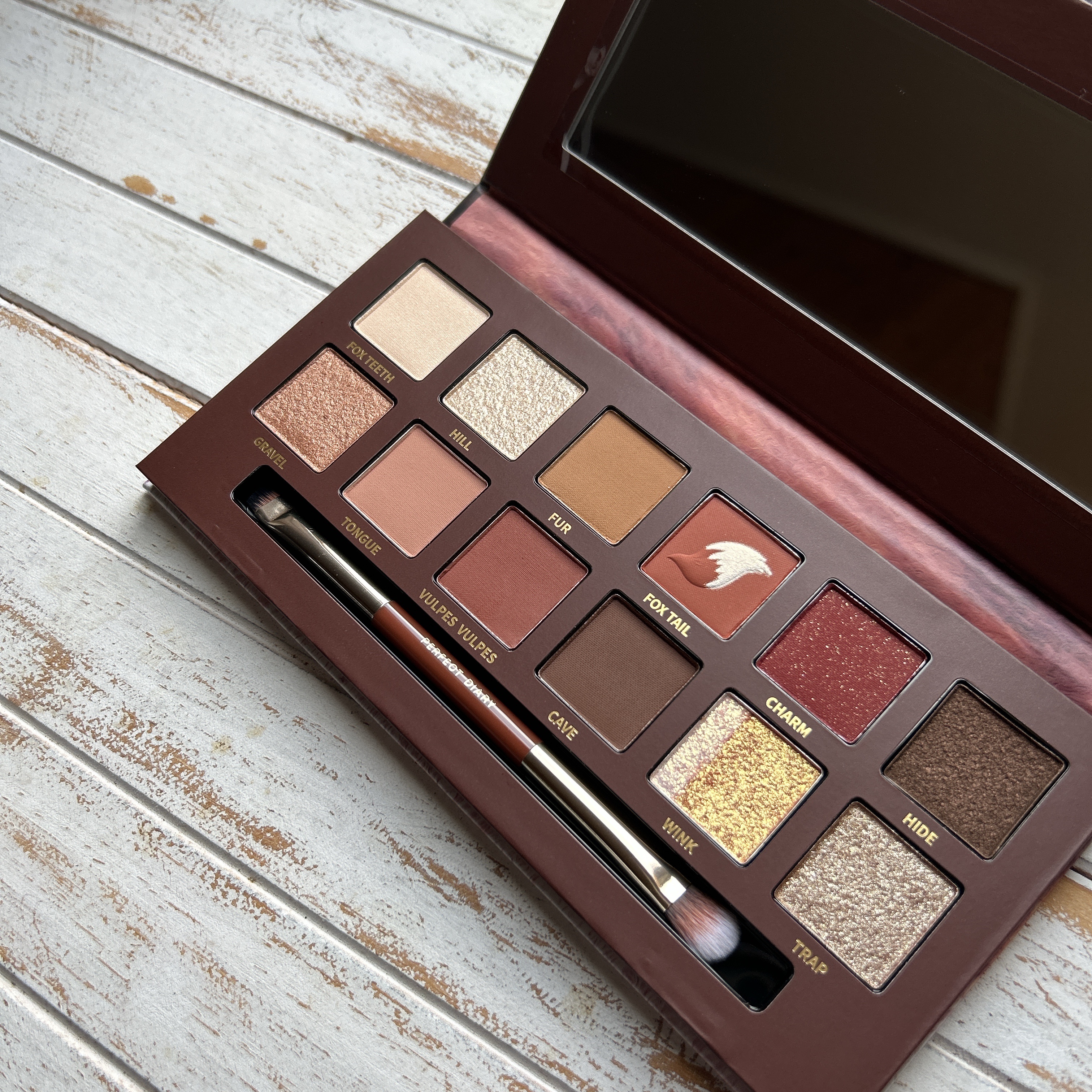 エクスプローラ12色 動物アイシャドウパレット/PERFECT DIARY/アイシャドウパレットを使ったクチコミ（2枚目）