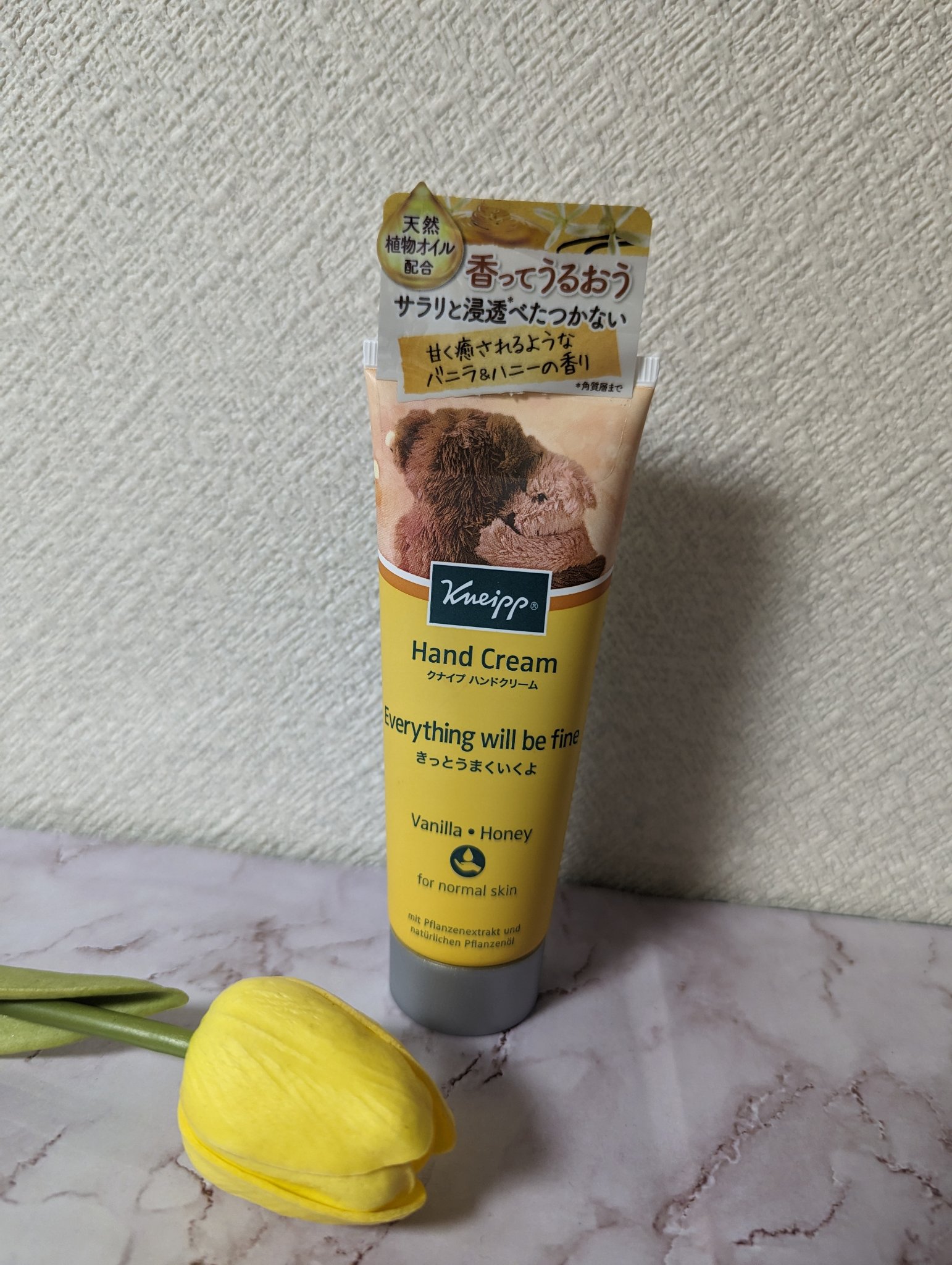 ハンドクリーム バニラ＆ハニーの香り 75ml/クナイプ/ハンドクリームを使ったクチコミ（1枚目）