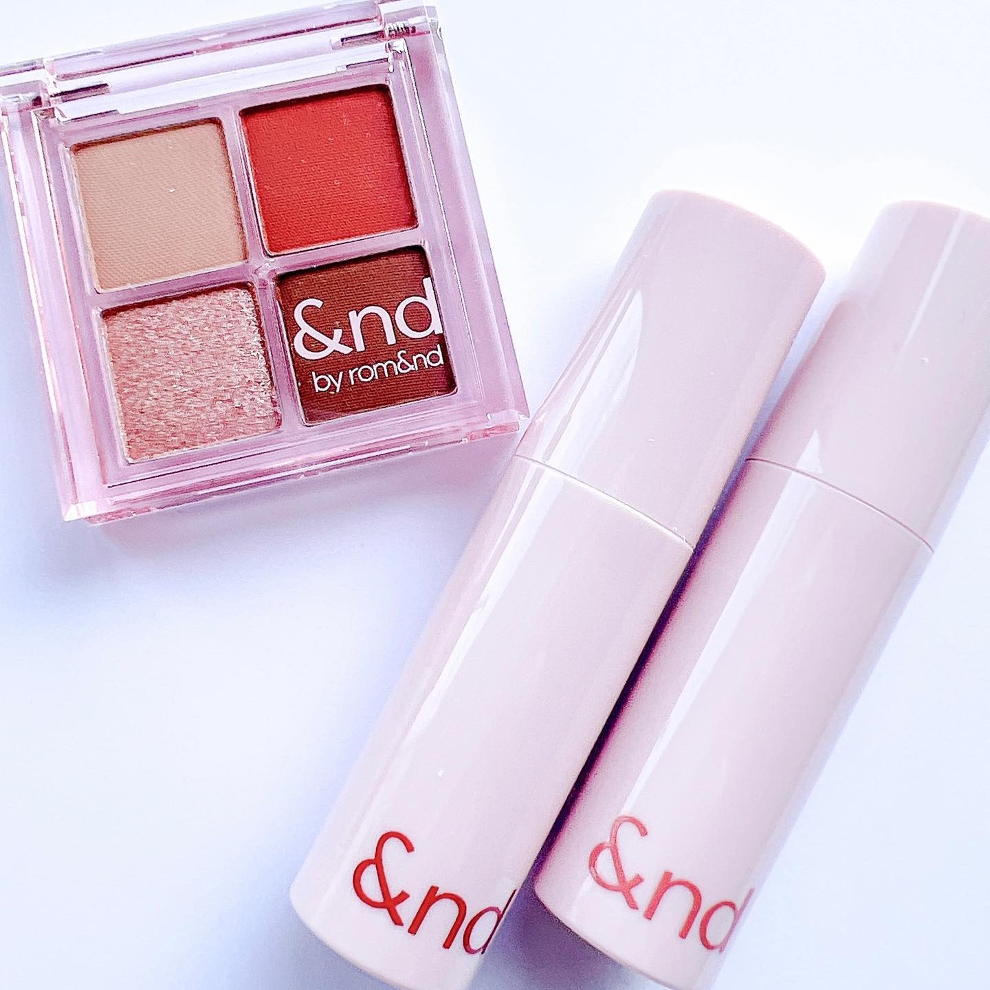 アンドバイロムアンド　グラッシーボムティント/&nd by rom&nd/リップティントを使ったクチコミ（1枚目）