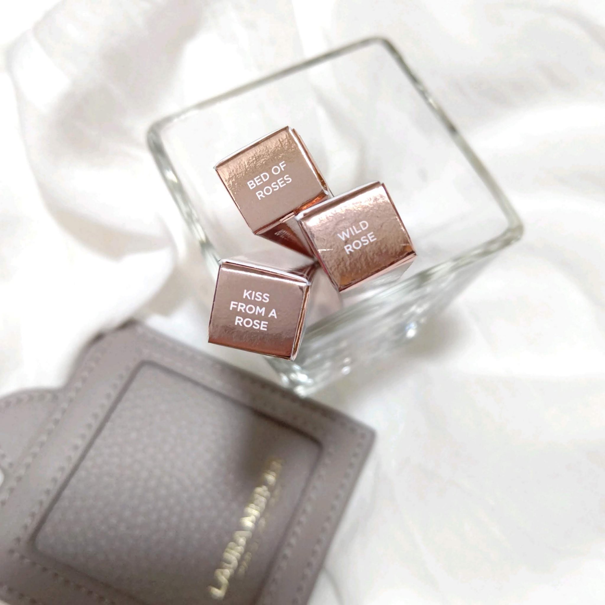 新色レビュー】キャビアスティック アイカラー｜ローラ メルシエの