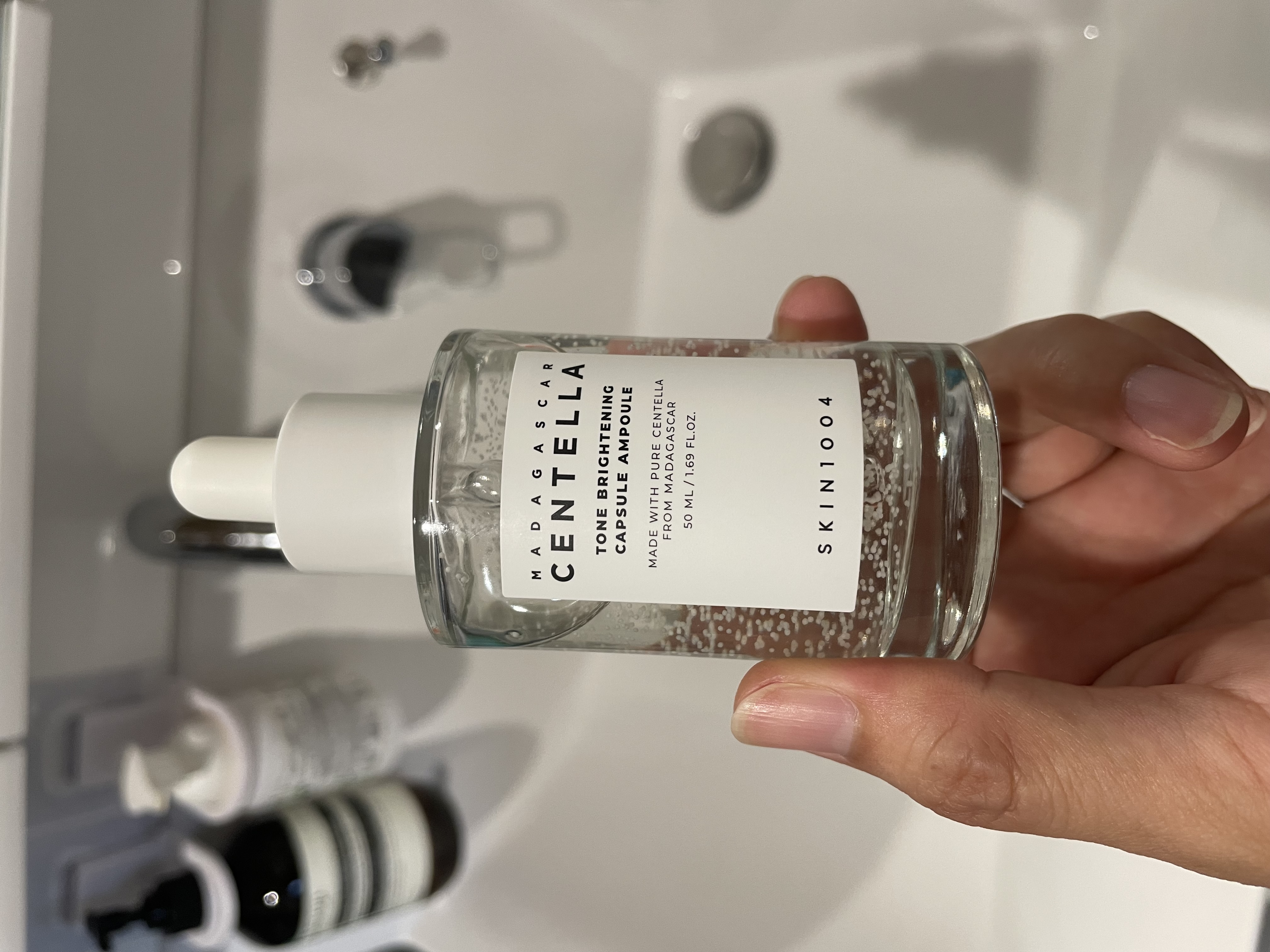 トーンブライトニング カプセルアンプル/SKIN1004/美容液を使ったクチコミ（1枚目）