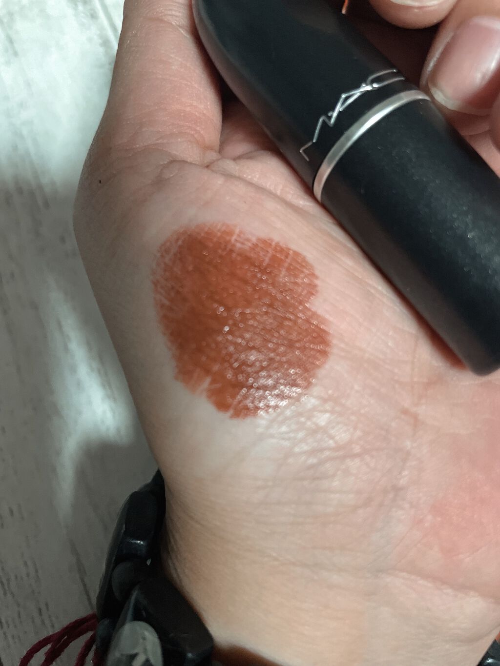 スモール アイシャドウ サンドストーン/M・A・C/単色アイシャドウを使ったクチコミ（2枚目）