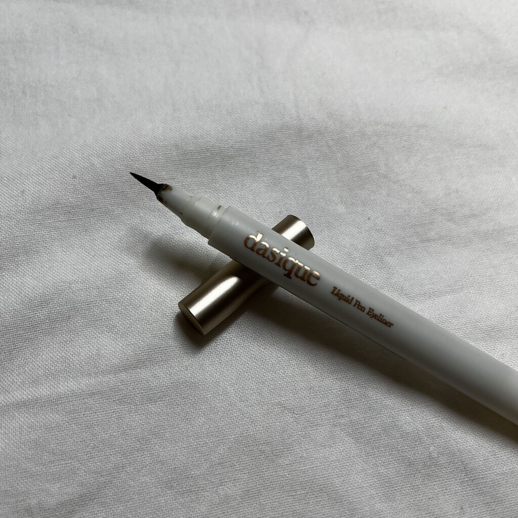 リキッドペンアイライナー/dasique/リキッドアイライナーを使ったクチコミ（3枚目）