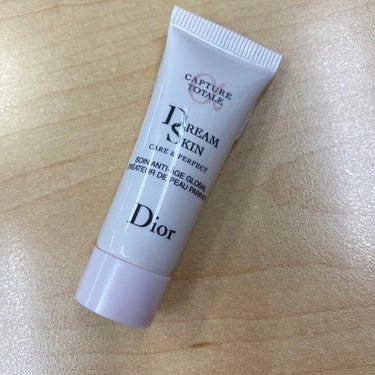 Dior カプチュール トータル ドリームスキン ケア＆パーフェクトのクチコミ「DIORカプチュールトータル乳液
お試しサイズ

香りが強め（私は苦手）
化粧品です！！！！っ.....」（1枚目）