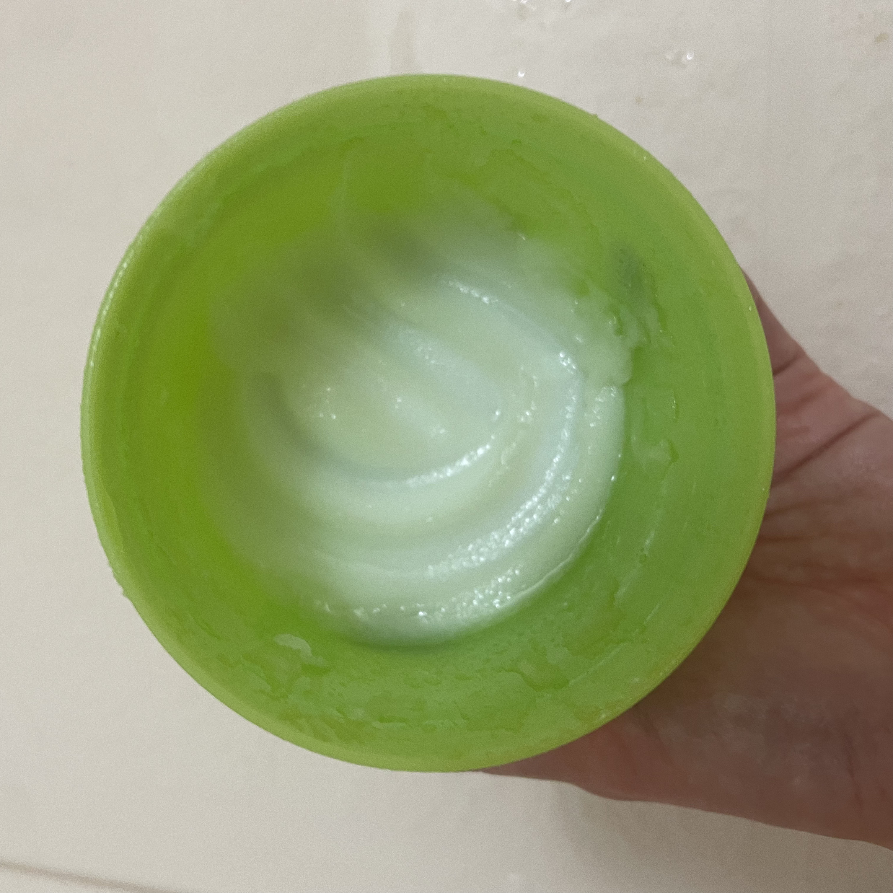 ボディ スムーザー  GA (青りんごの香り)（限定）/ハウス オブ ローゼ/ボディスクラブを使ったクチコミ（2枚目）