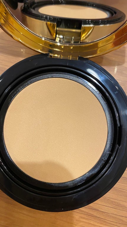 ラディアント タッチ グロウパクト/YVES SAINT LAURENT BEAUTE/クッションファンデーションを使ったクチコミ(3枚目)