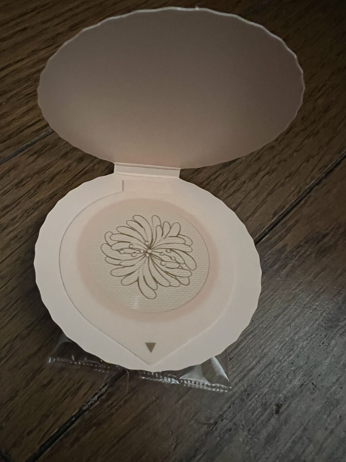 セッティング パウダー 02/PAUL & JOE BEAUTE/プレストパウダーを使ったクチコミ（1枚目）