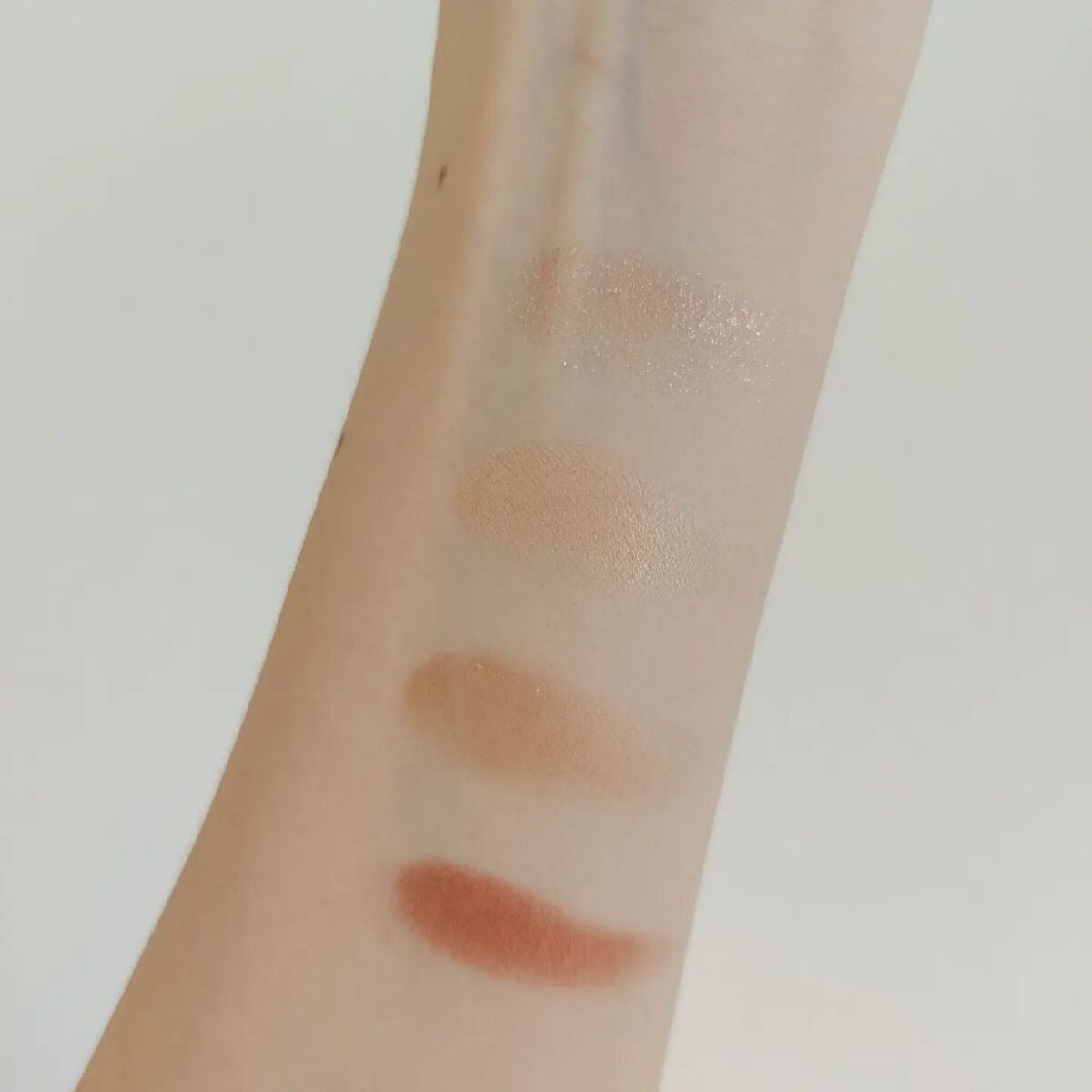 ベージュトーンアイシャドウ/CEZANNE/アイシャドウパレットを使ったクチコミ(2枚目)