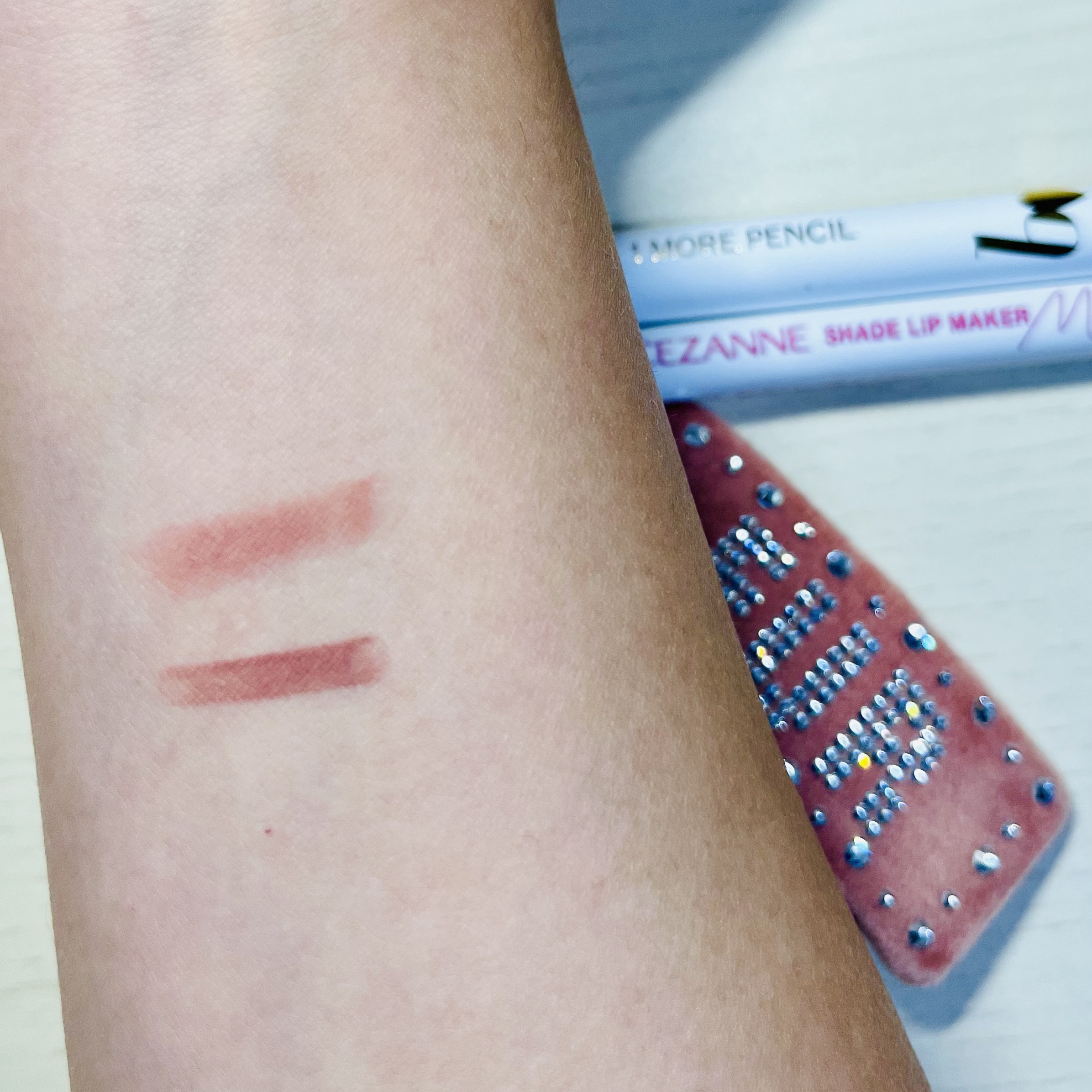 1moreペンシルR/b idol/スティックハイライトを使ったクチコミ（2枚目）