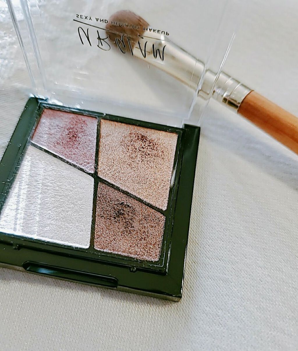 UR GLAM　VELVET EYE COLOR PALETTE/U R GLAM/アイシャドウパレットを使ったクチコミ（3枚目）