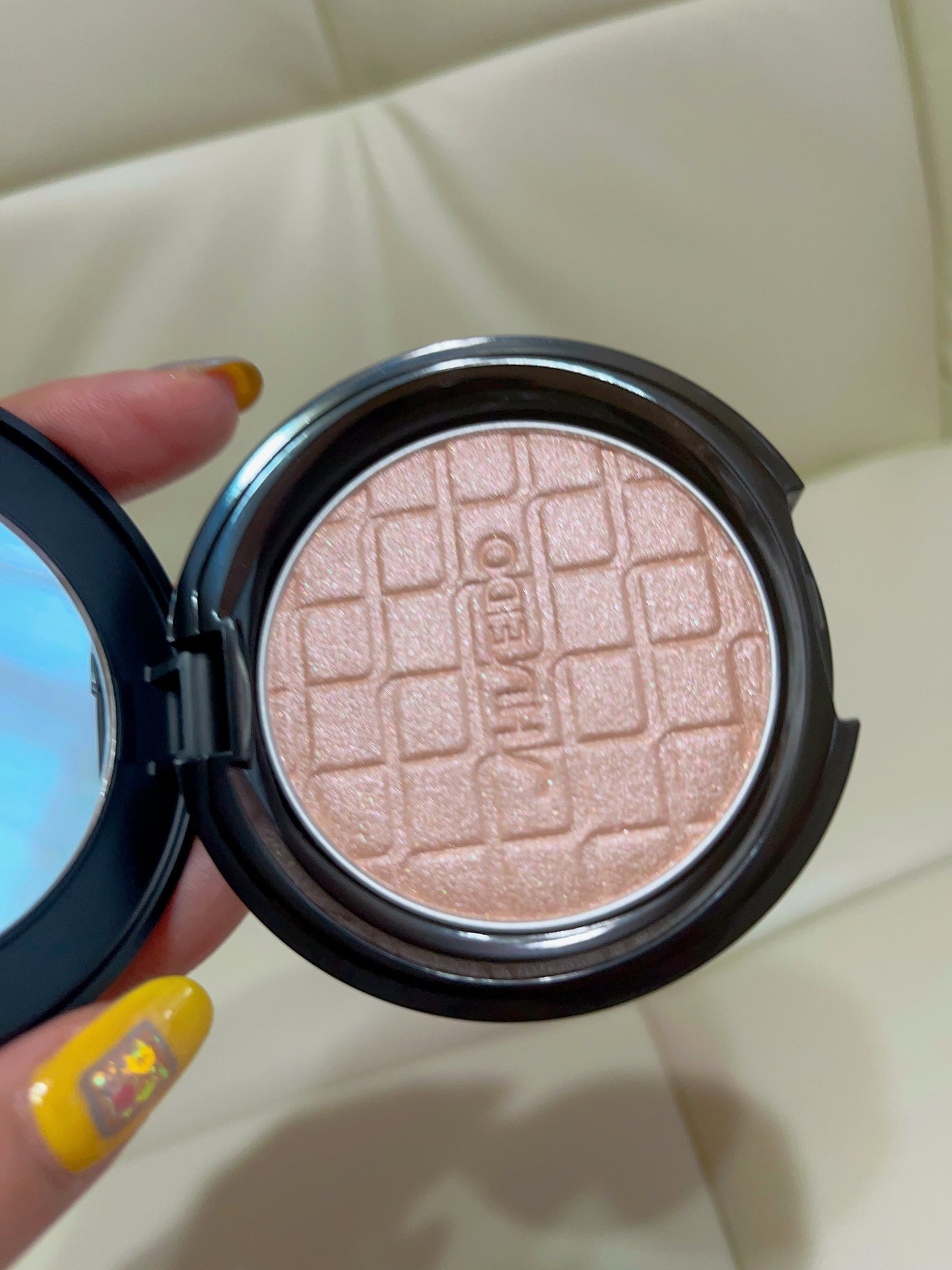 オーラデュウ プリズム イルミネーター/SHISEIDOザ・メーキャップ/プレストパウダーを使ったクチコミ(1枚目)