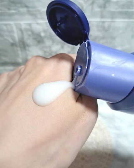 プレミアムボディミルク ホワイトニング【医薬部外品】		/ニベア/ボディミルクを使ったクチコミ(3枚目)