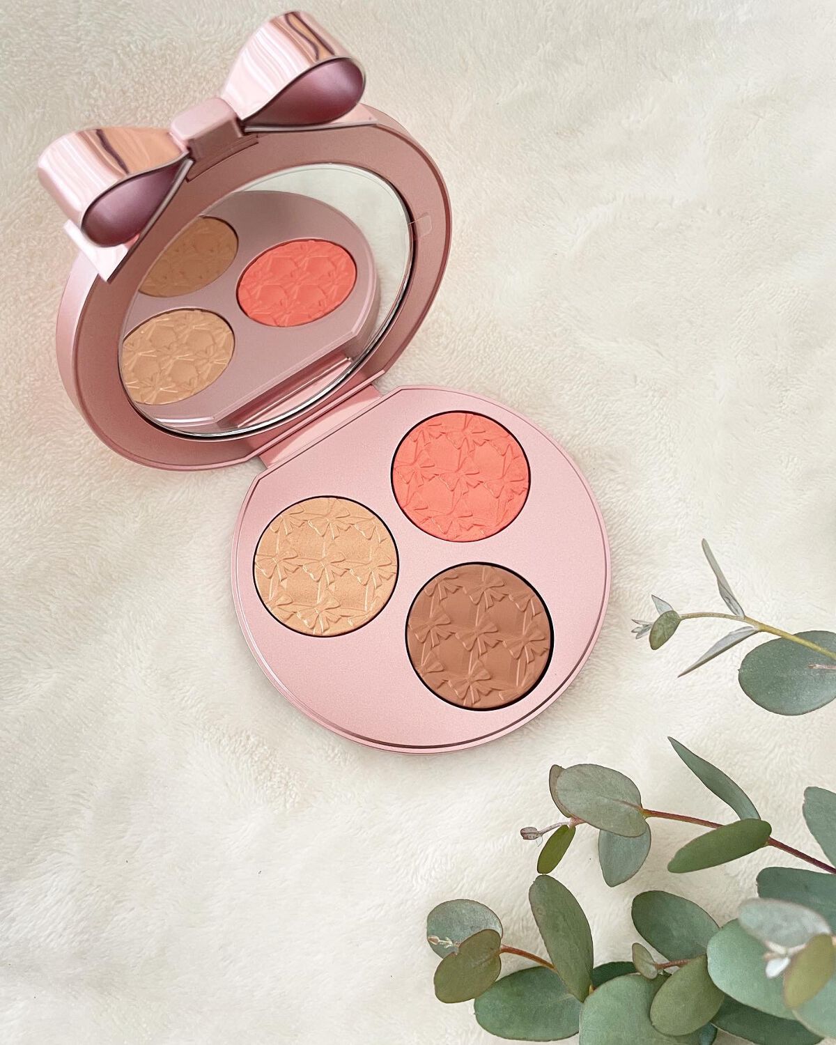 エファベセンス エクストラ ディメンション フェイス コンパクト/M・A・C/パウダーチークを使ったクチコミ(2枚目)