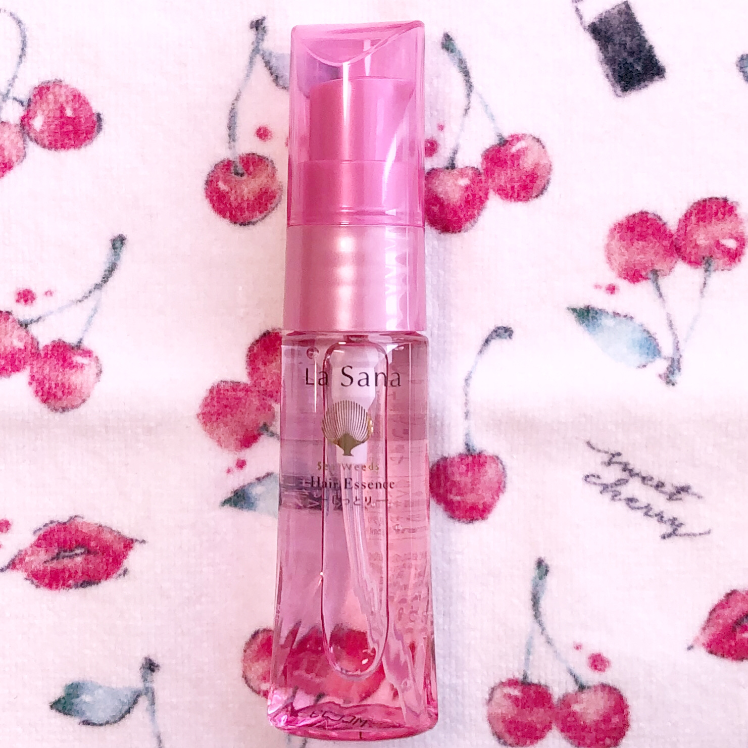 海藻 ヘア エッセンス しっとり/ラサーナ/ヘアオイルを使ったクチコミ（1枚目）