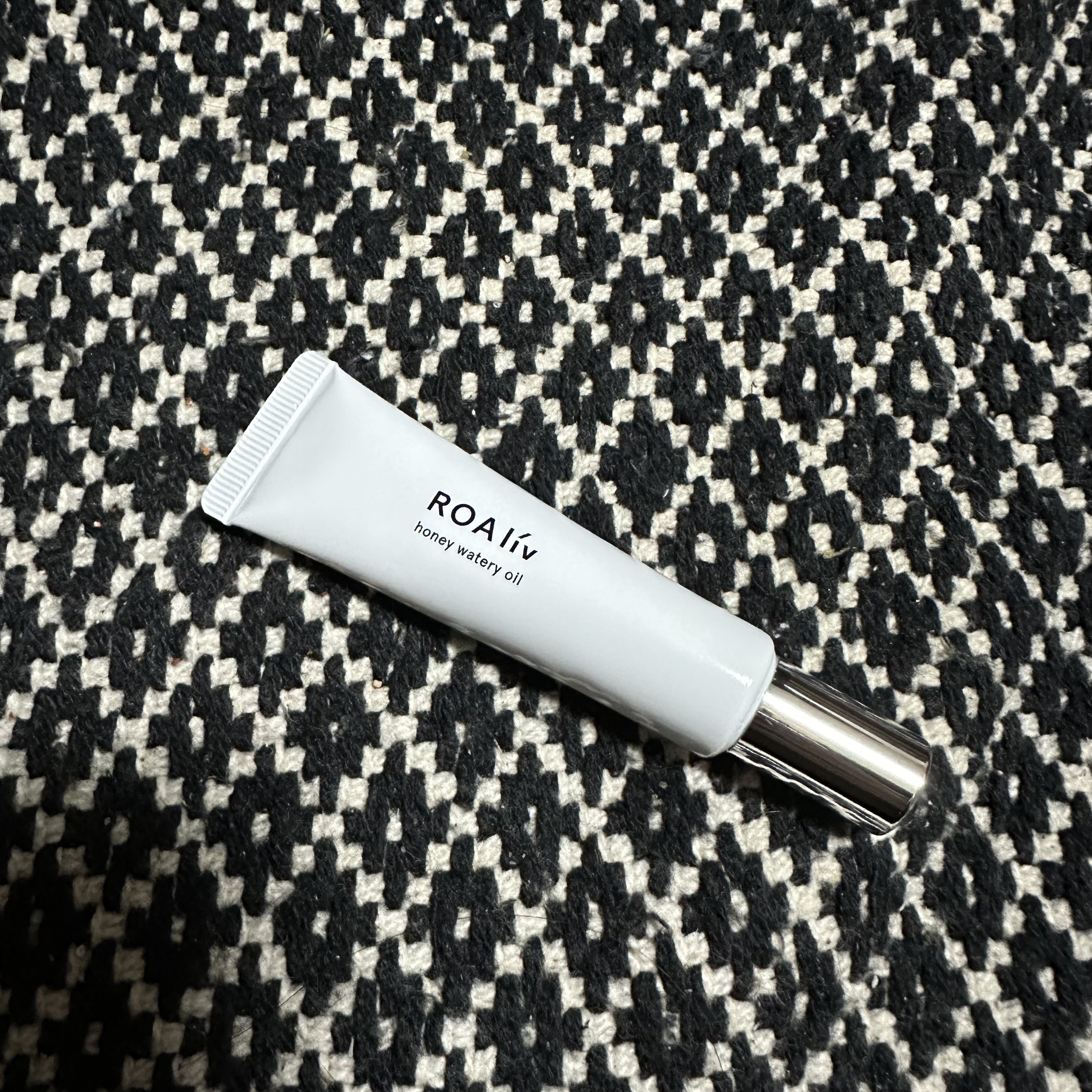 ハニーウォータリーオイル r/ROAlív/リップオイルを使ったクチコミ（1枚目）