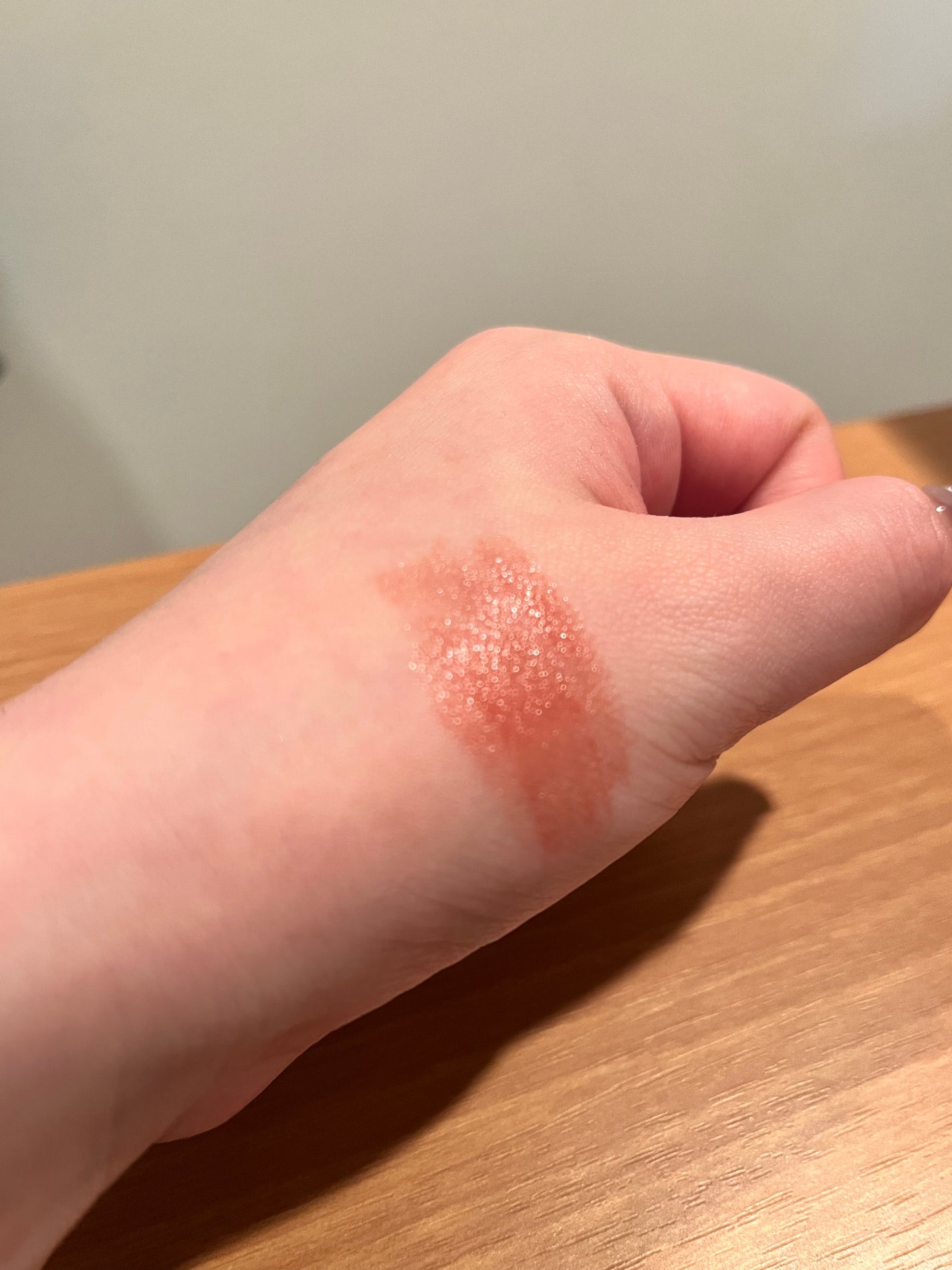 Miyu on LIPS 「リアルバイ商品の紹介〜〜!!デパコスリップは何気に初✨(LYP..」(3枚目)