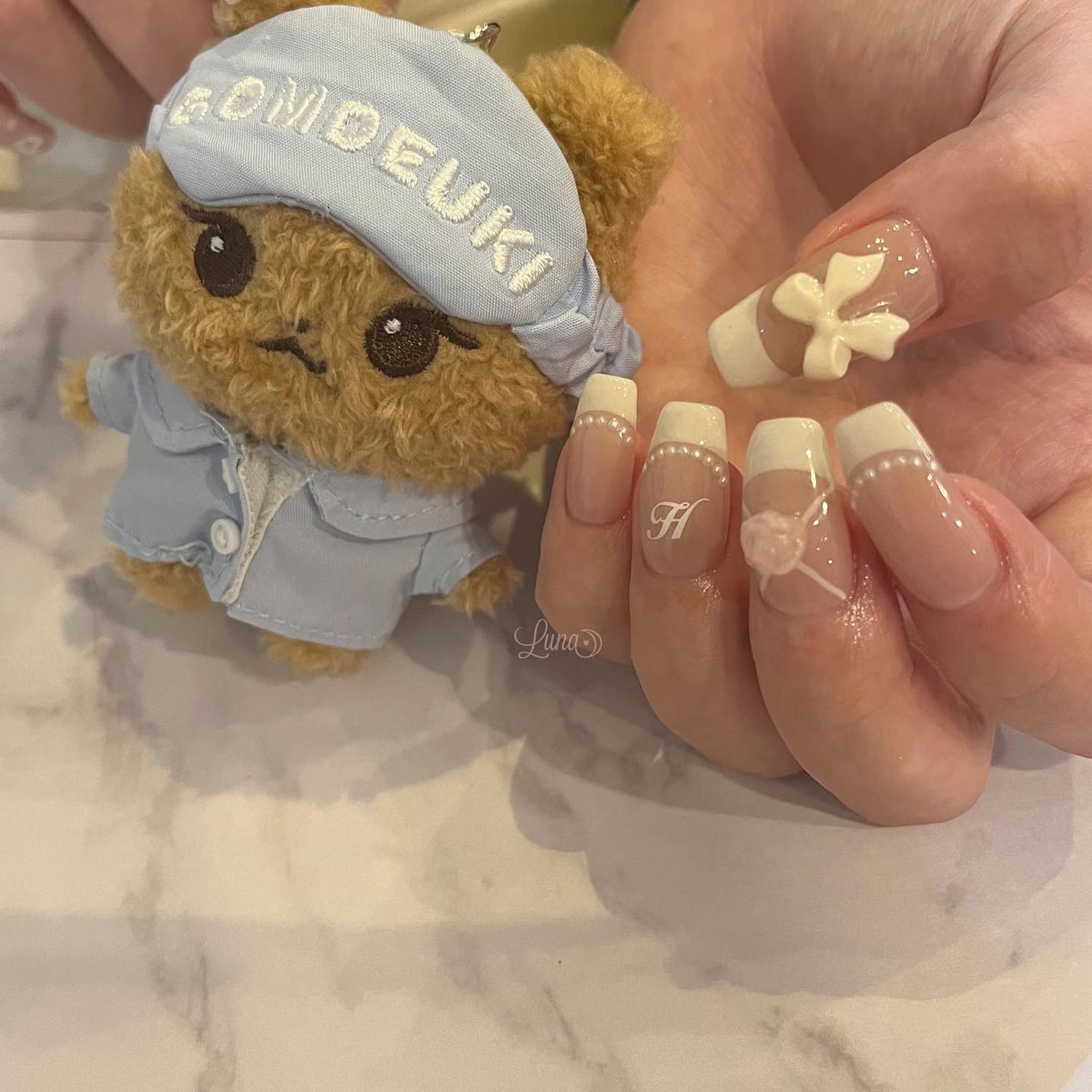 Iuna. Mizuki on LIPS 「.片手お揃いにしてくださいました💞フレンチはお持ち込みdesi..」(2枚目)