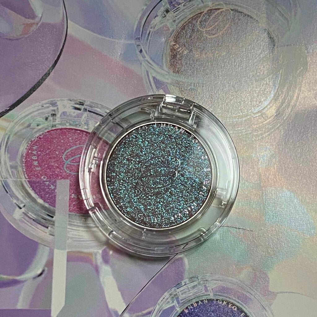 マルチグリッターカラー/ENBAN TOKYO/単色アイシャドウを使ったクチコミ(1枚目)