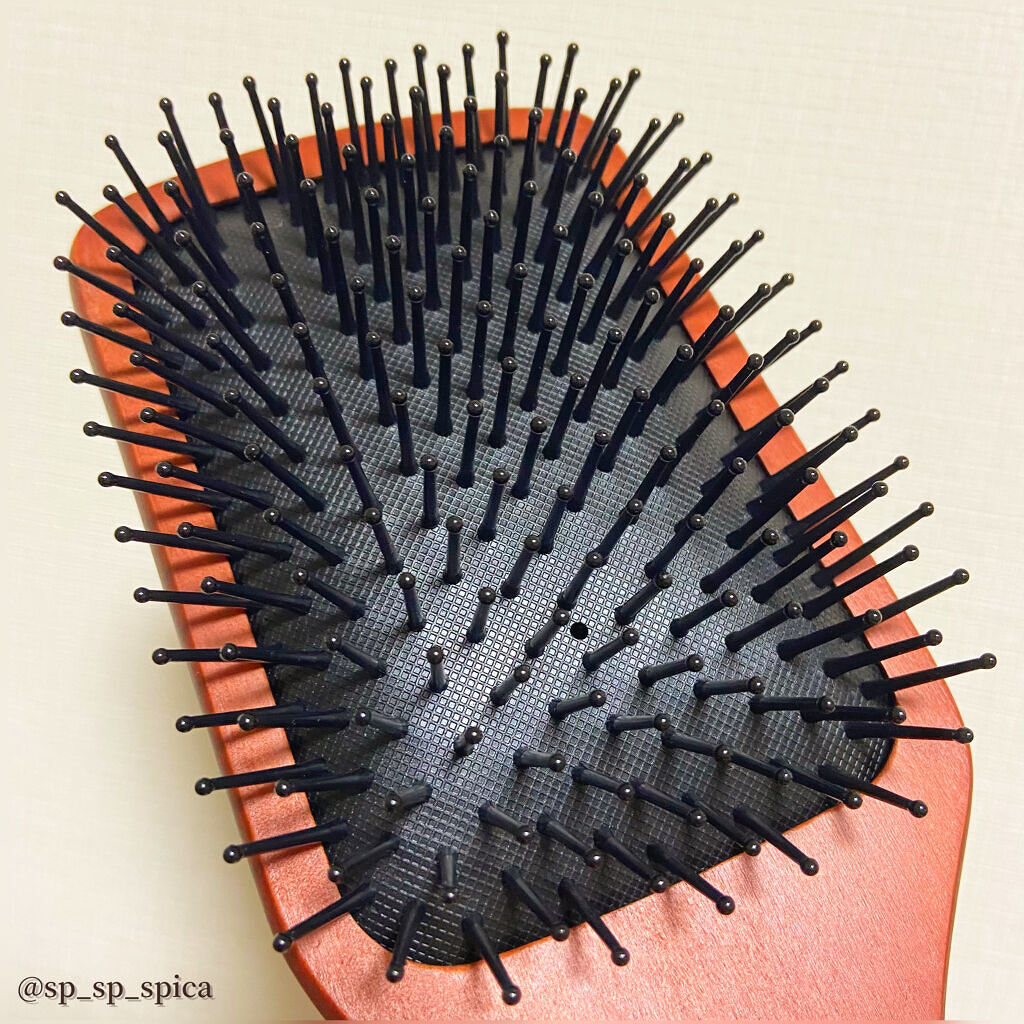 立体ヘアブラシ/DAISO/ヘアブラシを使ったクチコミ（3枚目）