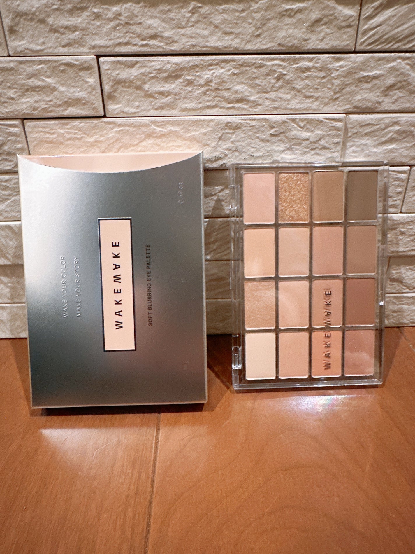ソフトブラーリングアイパレット/wakemake/アイシャドウパレットを使ったクチコミ(3枚目)