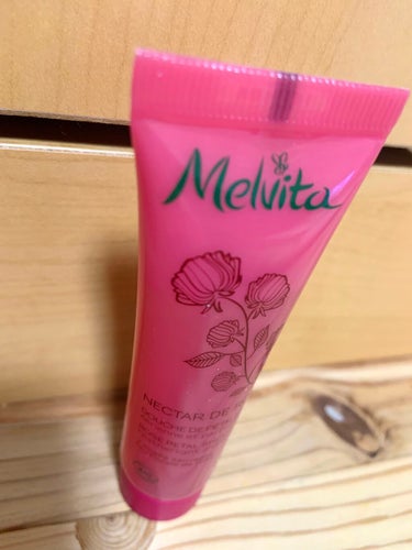 Melvita ネクターデローズ シャワージェルのクチコミ「Melvitaネクターデローズ シャワージェル🌹✨
ジェルだからか、泡立たないので
ちゃんと洗.....」（1枚目）