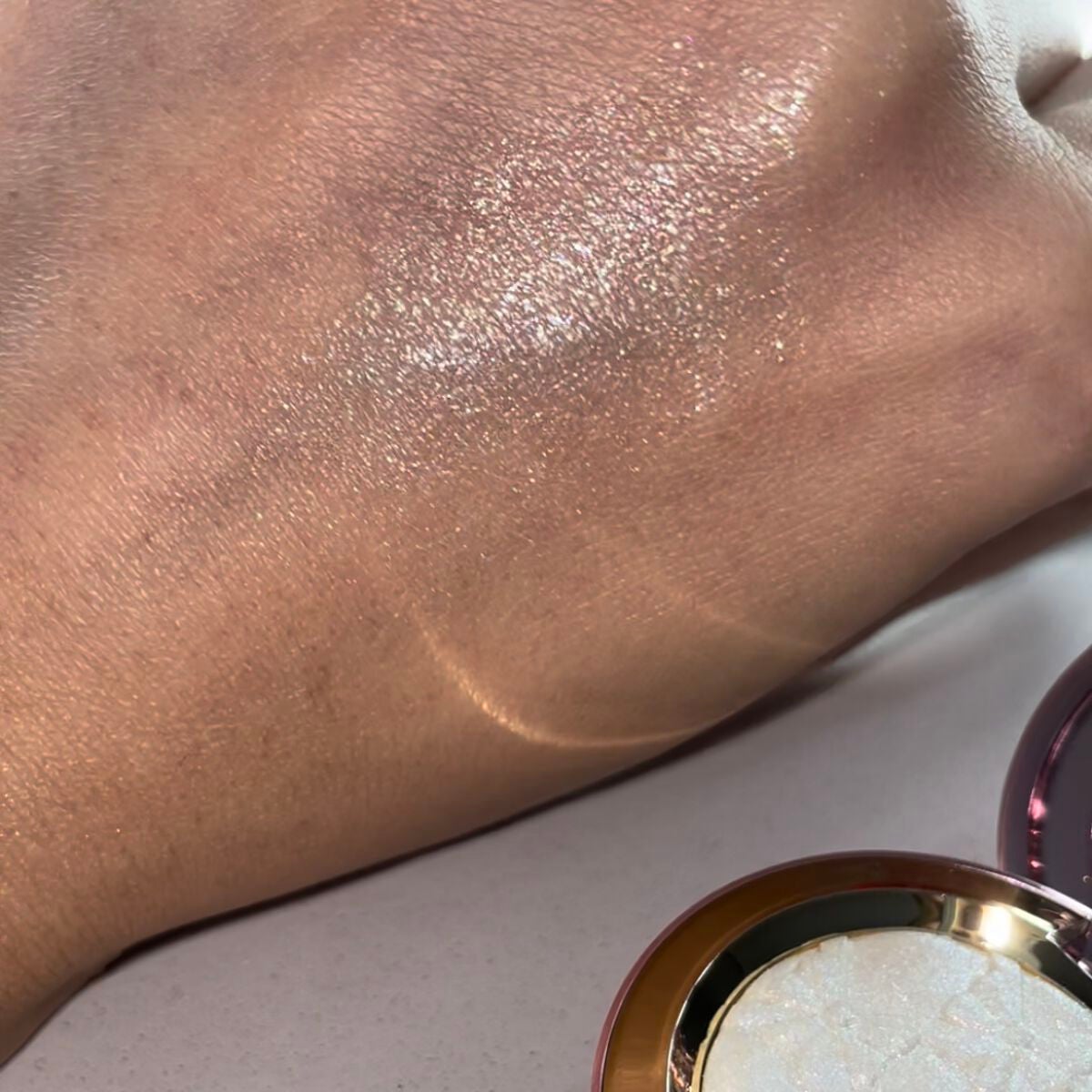 スパークラー アイシャドウ/M・A・C/単色アイシャドウを使ったクチコミ(3枚目)